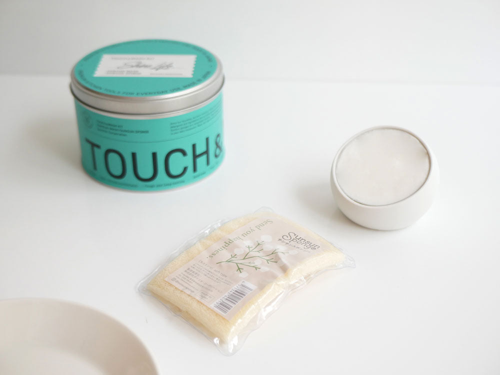 TOUCH & WASH KIT ギフト缶/135g