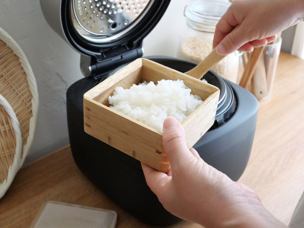 ＜Kirisai/キリサイ＞炊き立てを閉じ込める桐のレンジでごはん鉢