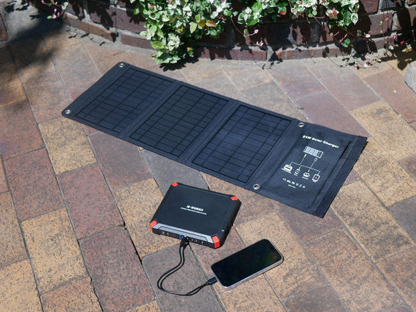 ＜エムワークス＞つながる安心！コンパクトなポータブル電源（ソーラーパネル付き）