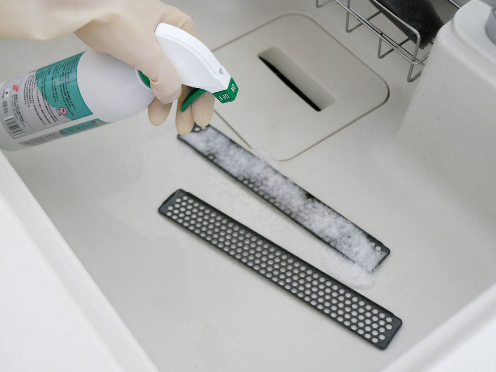 油汚れを浮かせて落とすゼロオイルクリーン