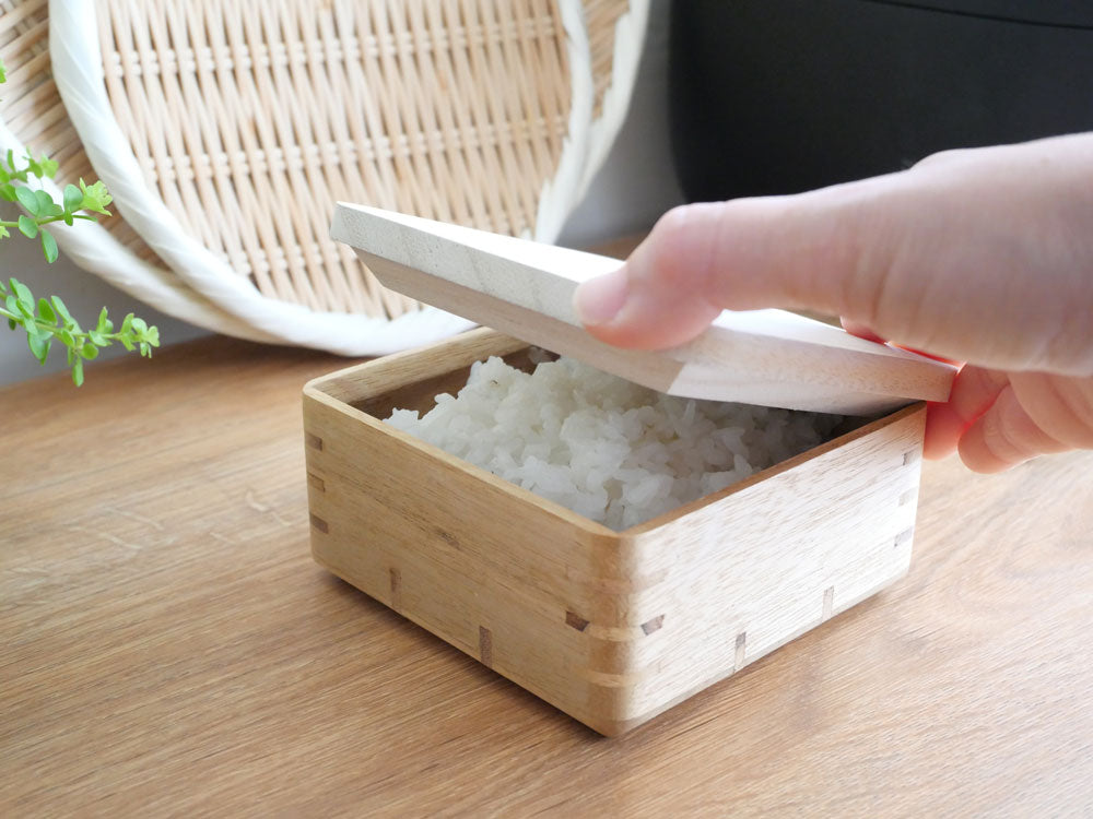＜Kirisai/キリサイ＞炊き立てを閉じ込める桐のレンジでごはん鉢