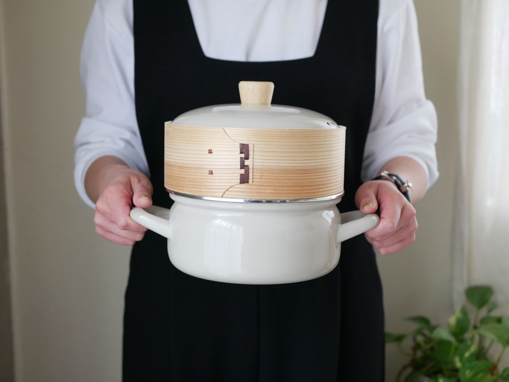＜富士ホーロー＞せいろ付きホーロー鍋 18cm