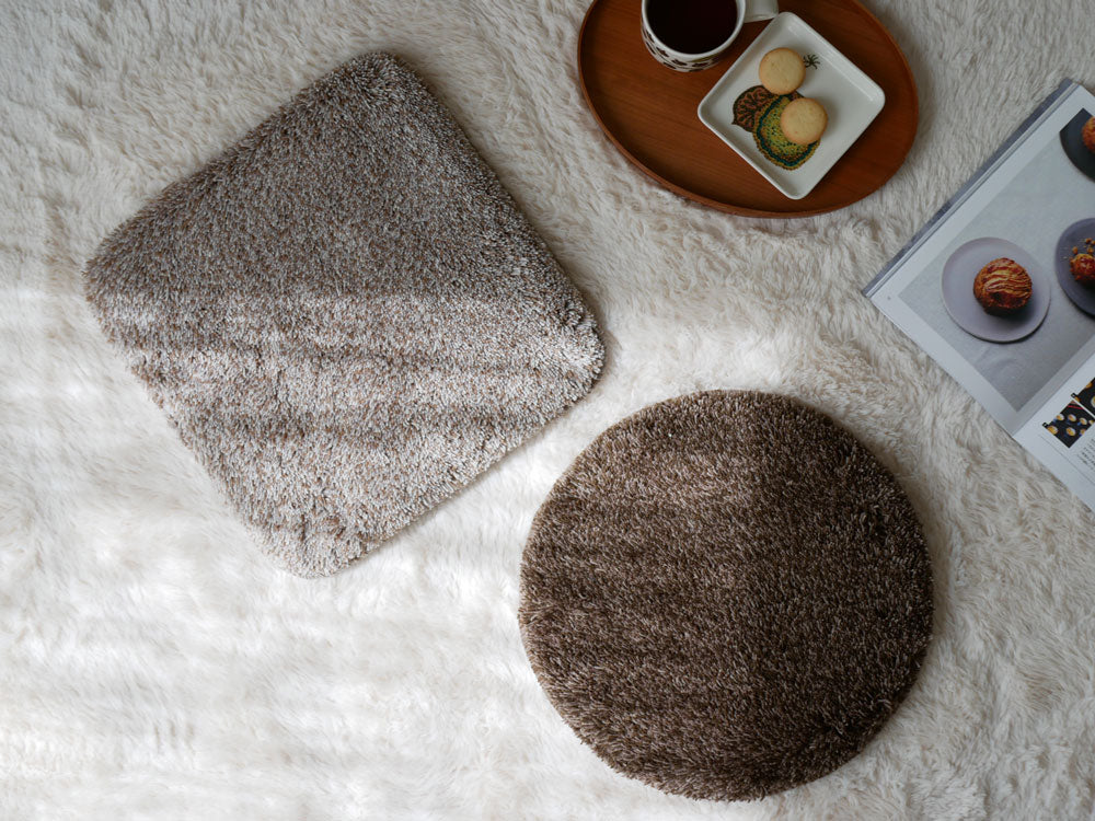 ＜＆NE/アンドエヌイー＞洗える低反発シャギーチェアパッド