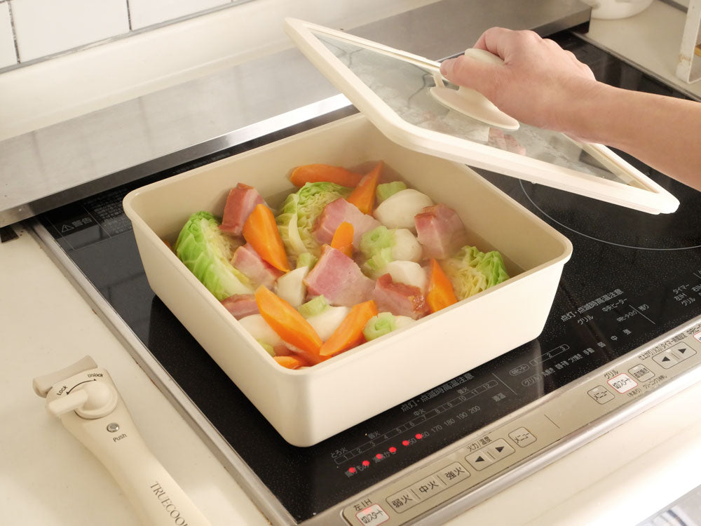 ＜TRUECOOK/トゥルークック＞コンパクトに収納できる四角いフライパンセット
