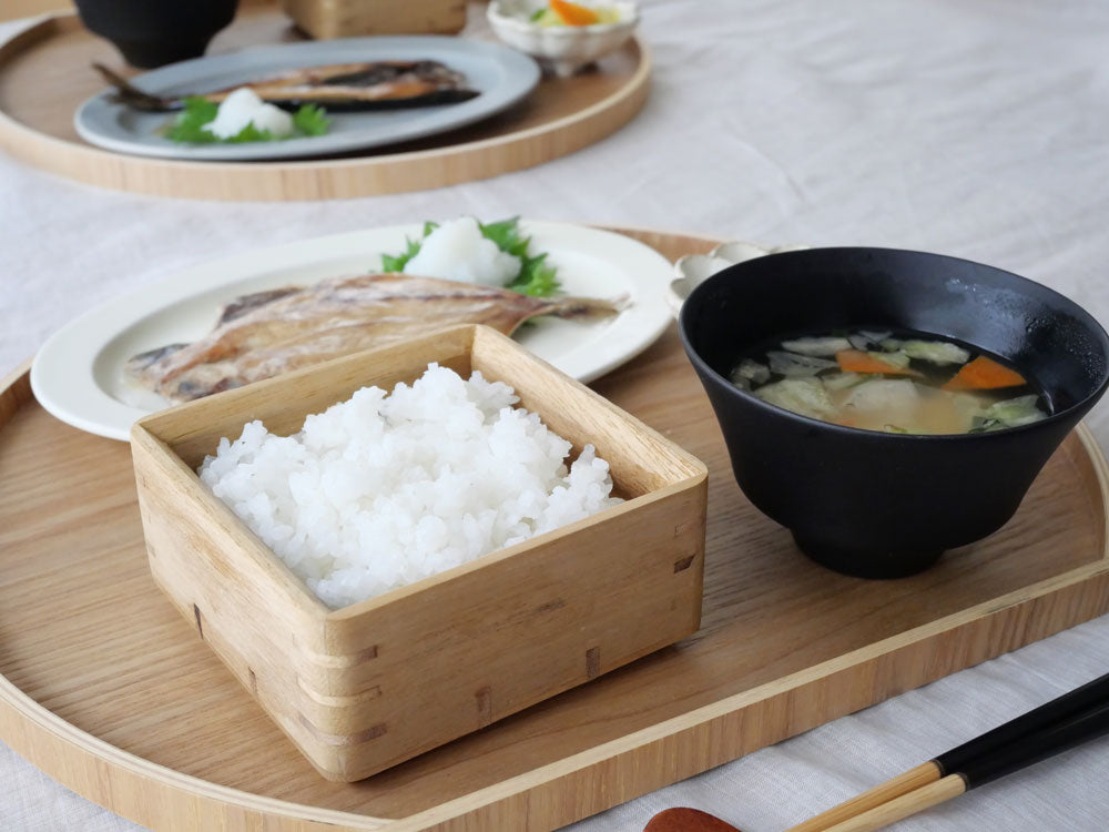 ＜Kirisai/キリサイ＞炊き立てを閉じ込める桐のレンジでごはん鉢