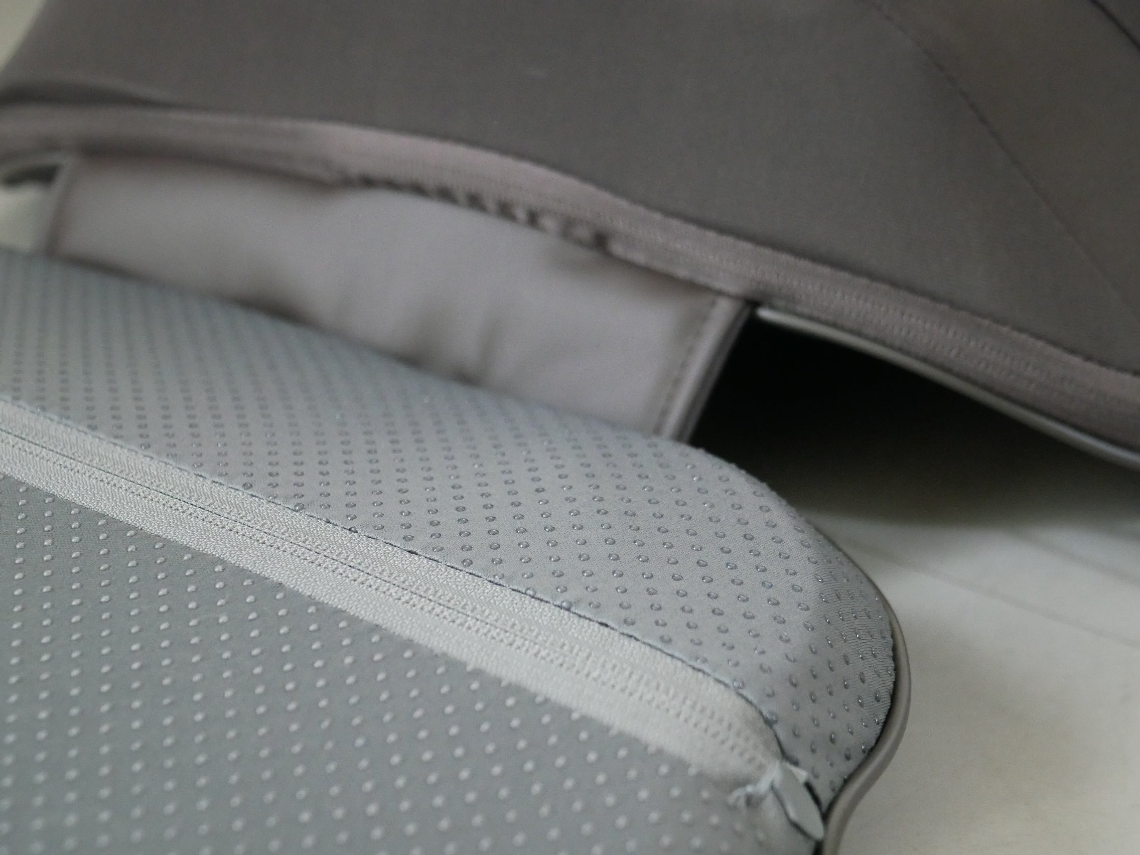 ＜モンデール＞コンパクトマッサージシート たたきほぐし名人コリトレール