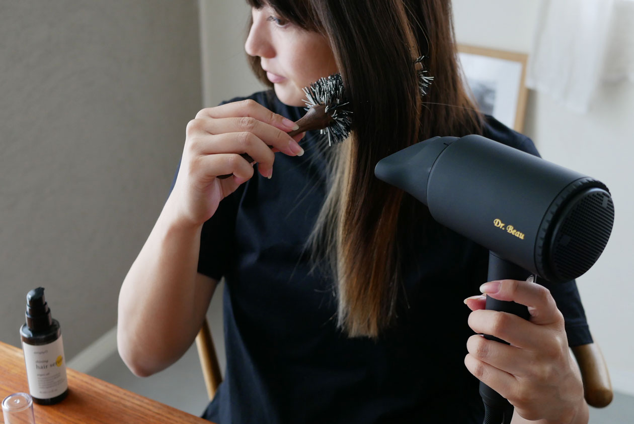 お手軽価格で贈りやすい Dr. ヘアドライヤー Premium Dryer nice KAZE