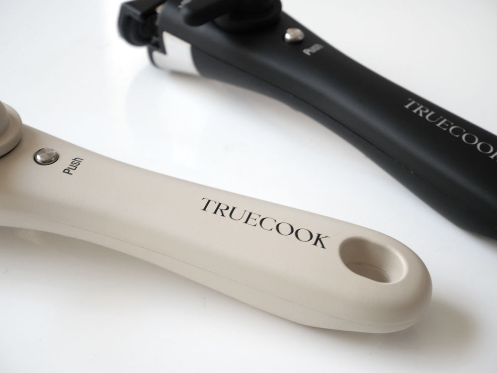 ＜TRUECOOK/トゥルークック＞コンパクトに収納できる四角いフライパンセット