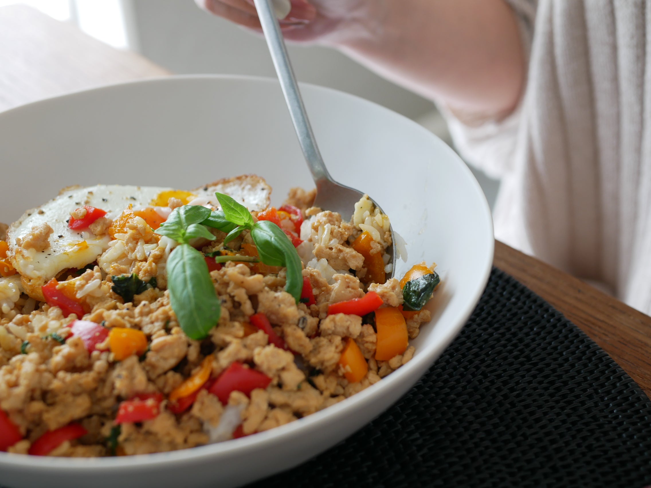 ＜美強皿＞美しくてタフな次世代メラミン プレート・ボウル