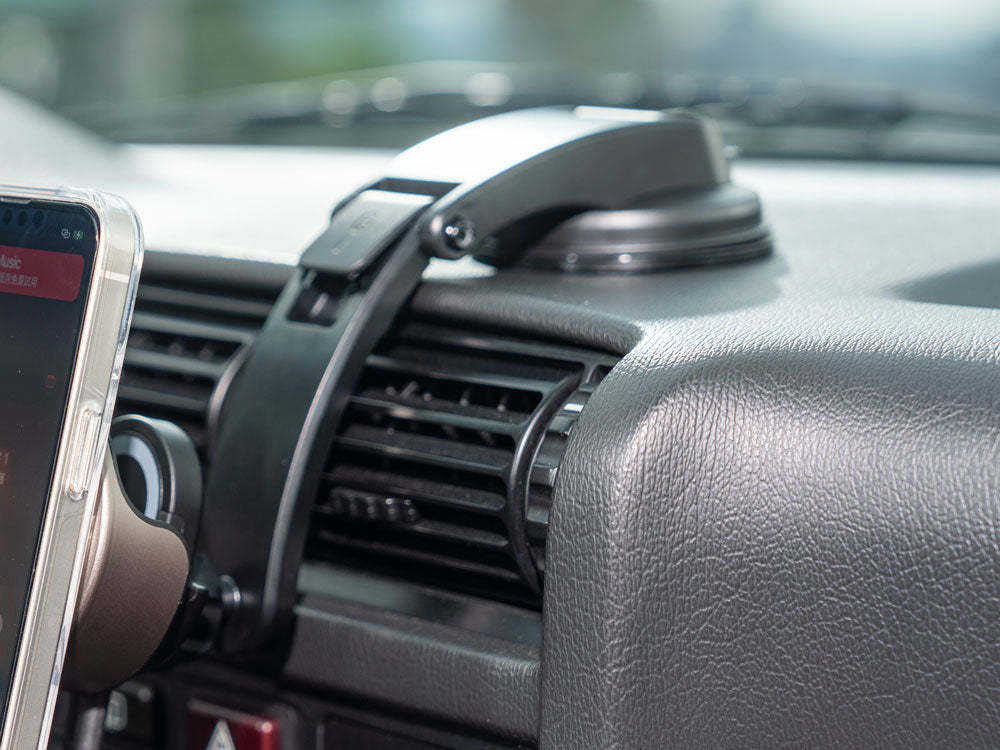 ＜BEZALEL＞ストレスフリーなマグネット充電器 カータイプ