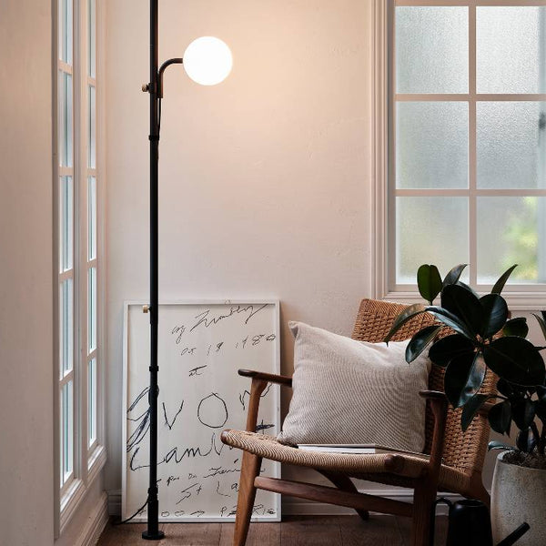 DRAW A LINE/ドローアライン　024 Ball Lamp DRAW A LINE/ドローアライン＞024 Ball Lamp – カチモ | カチ