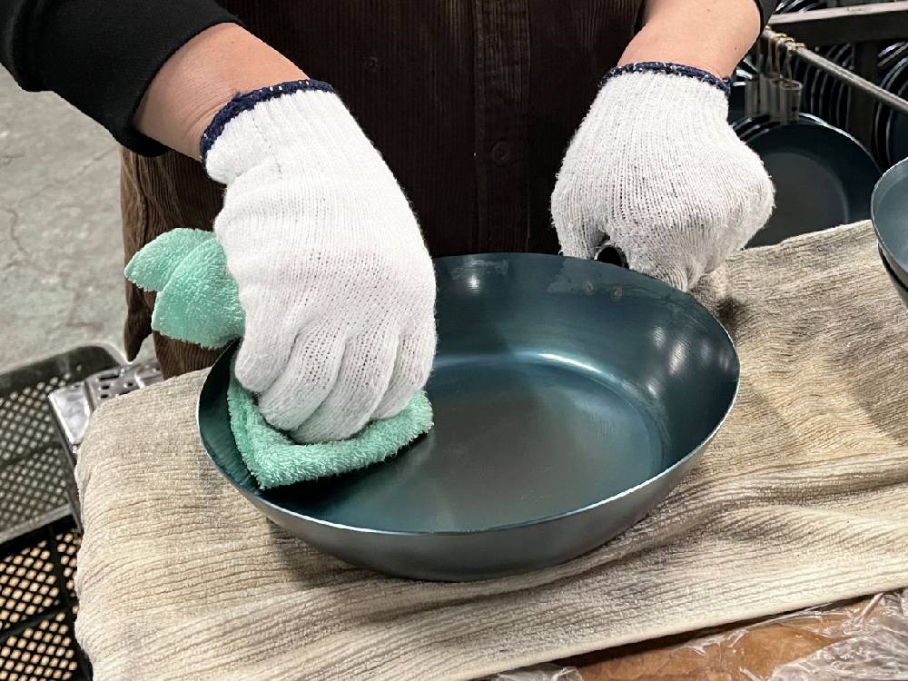 ＜藤田金属＞今日を元気にするお味噌汁パン