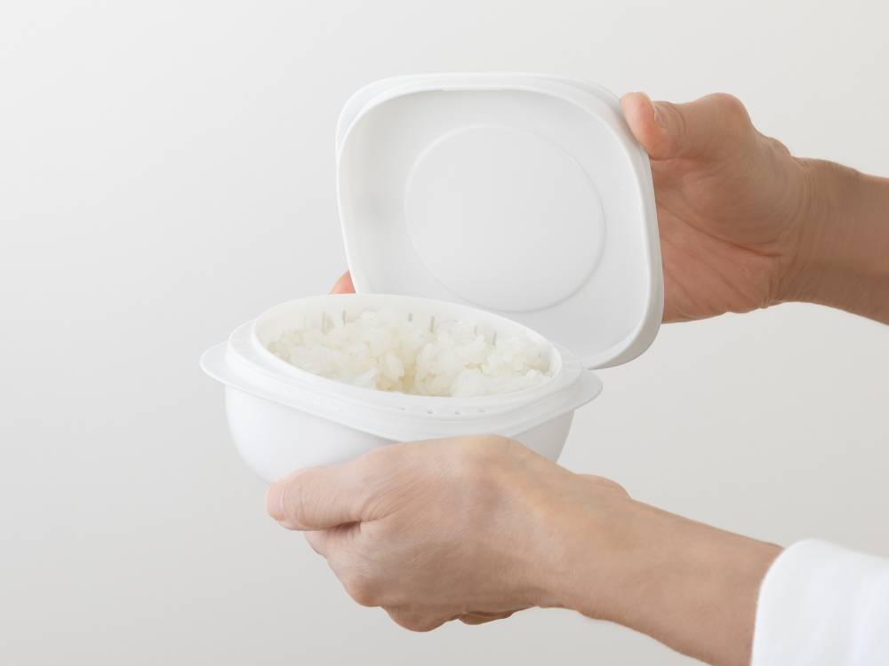 ＜like-it/ライクイット＞蒸気であたためる冷凍ごはん容器