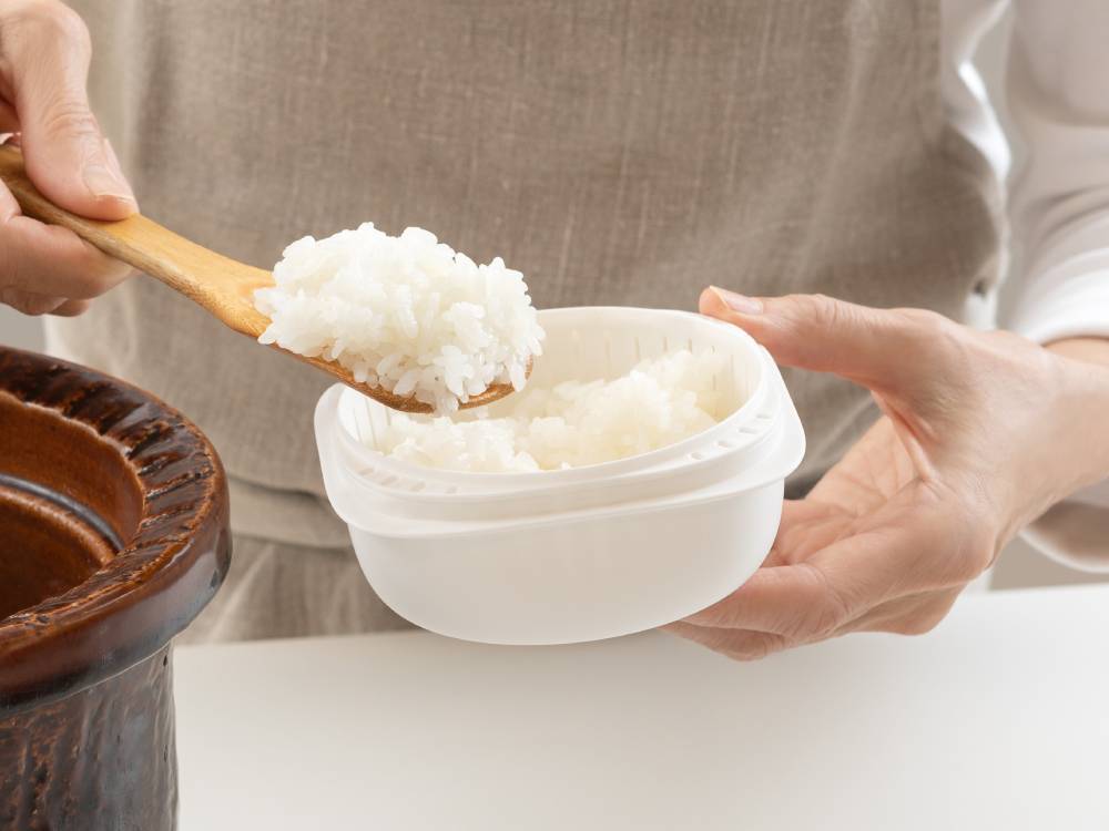 ＜like-it/ライクイット＞蒸気であたためる冷凍ごはん容器