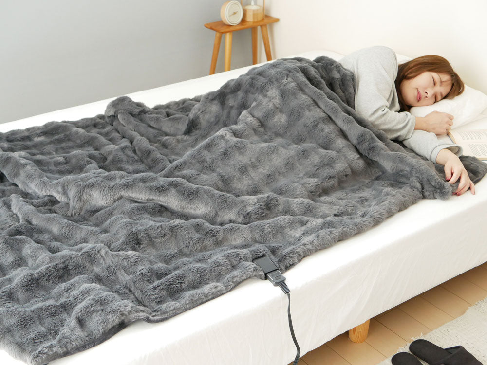 ＜QUADS/クワッズ＞ずっと触れたくなる掛敷両用電気毛布 toron（トロン）