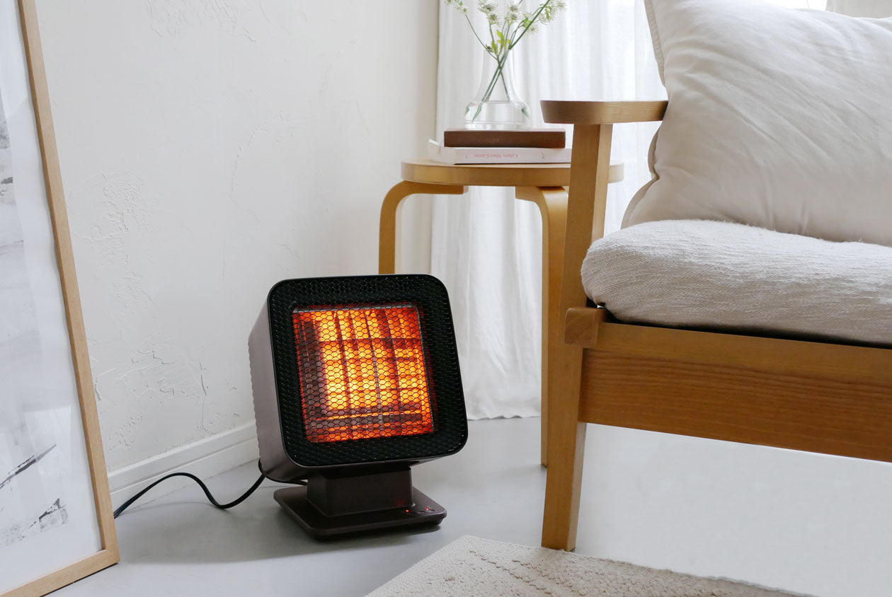 ±0 リフレクトヒーター ■