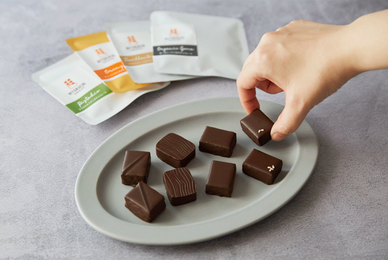 ＜ひとくちチョコレート＞プラリネチョコレート４種食べ比べセット ４袋入り