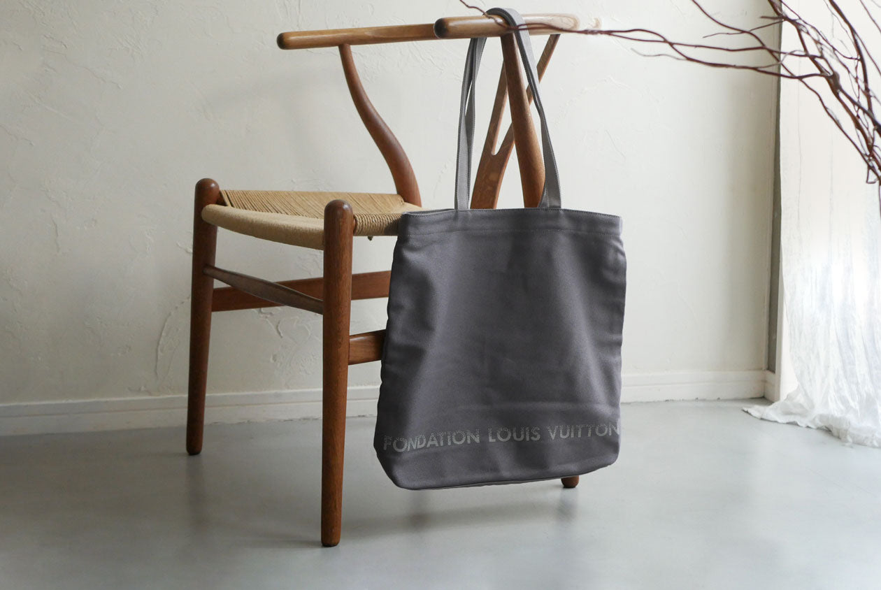 Shop Fondation Louis Vuitton Fondation Louis Vuitton Canvas Tote